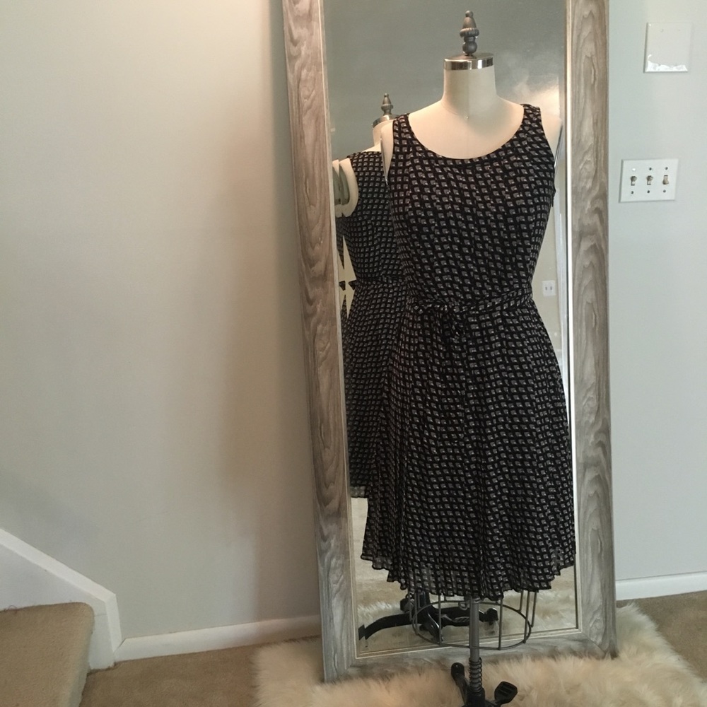 Nordstrom- Halogen Geometric Pleat Dress